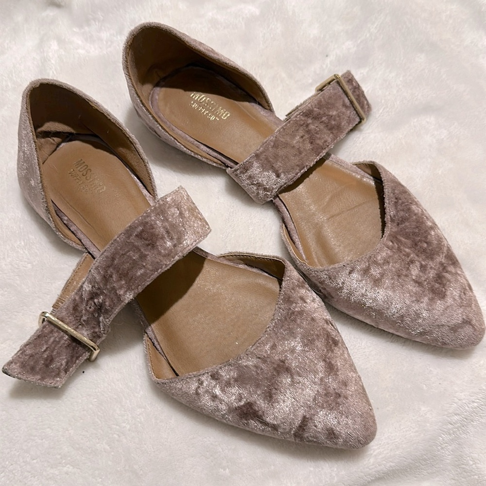 Mission Supply Co velvet Flats with strap. Size 8.5.